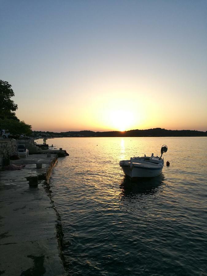 Luxury Apartment Korcula - Villa Sunny Days Екстериор снимка